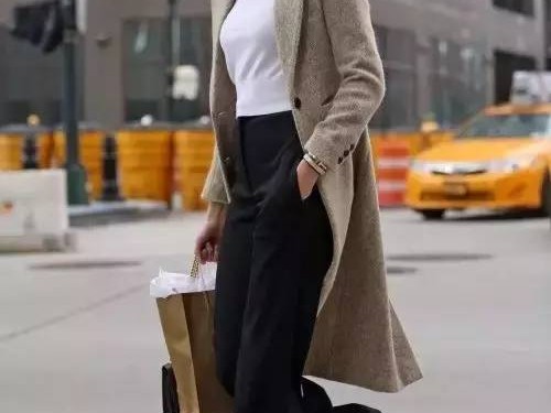 黑大衣别乱穿鞋子 这几双鞋让你从普通变惊艳