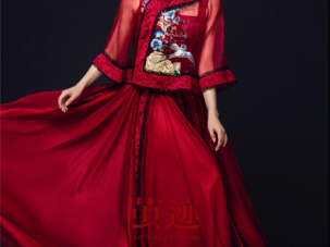 蓉城嫁衣觅芳华：成都中式婚纱定做全攻略