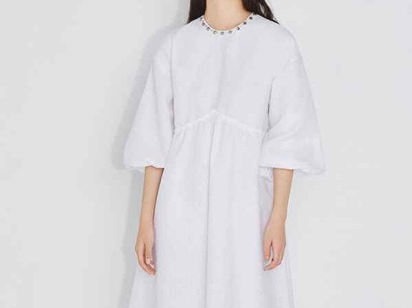 夏日三十度穿衣不犯愁 这份实用指南让你清凉又时髦