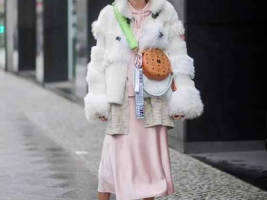 寒冬穿搭指南：保暖不臃肿的实用法则