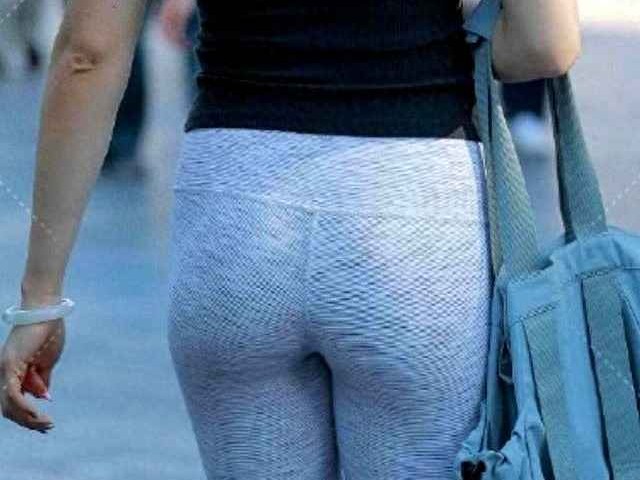 腿粗女生夏天穿搭攻略：深灰短袖配纹理紧身裤，运动风造型回头率爆表