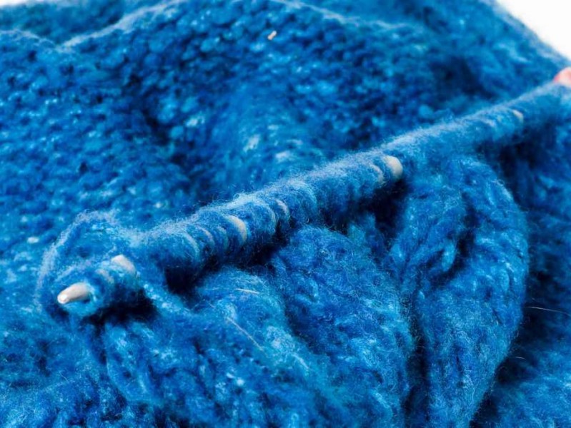 孔雀蓝绝美配色指南轻松穿出高级感装出理想家