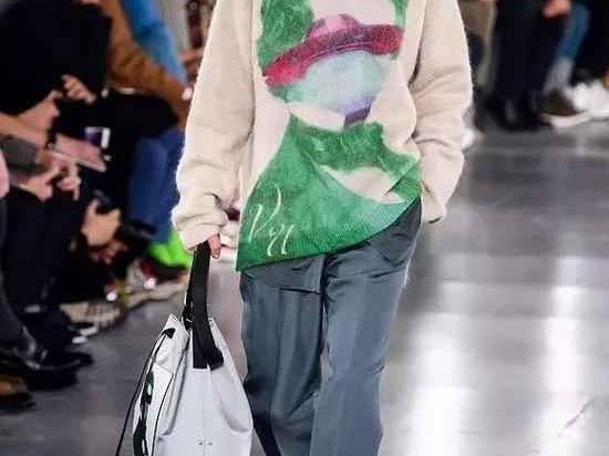 男生阔腿裤穿搭指南 这样配上衣摆脱拖沓穿出松弛帅气