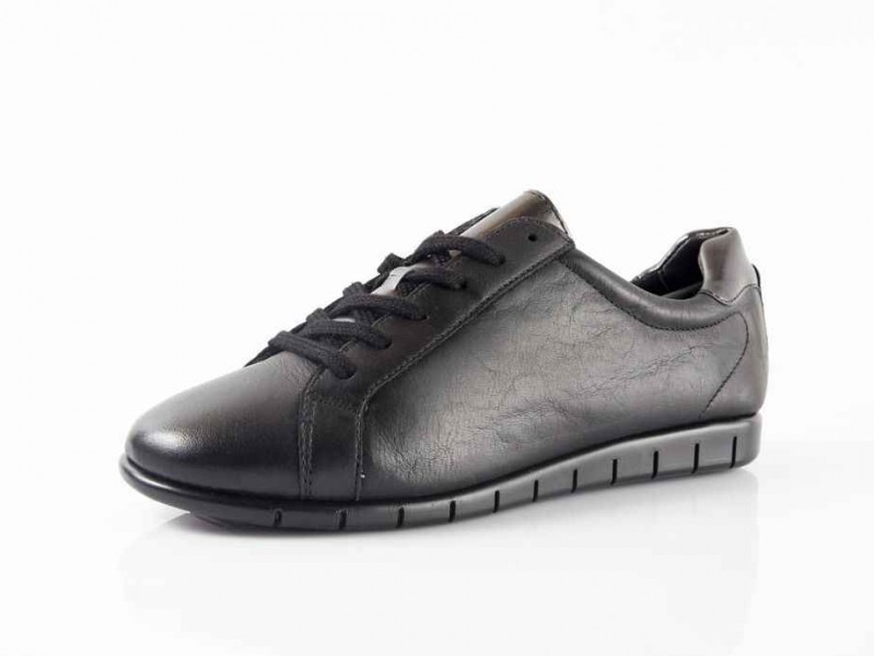 皮鞋怎么挑不踩雷 这份2025年闭眼入品牌指南请收好