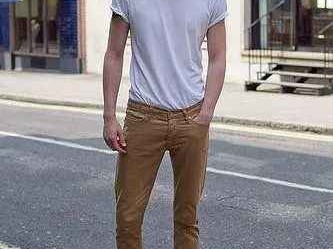 别瞎琢磨了！今年男人穿这几条裤子，姑娘们眼睛都直了