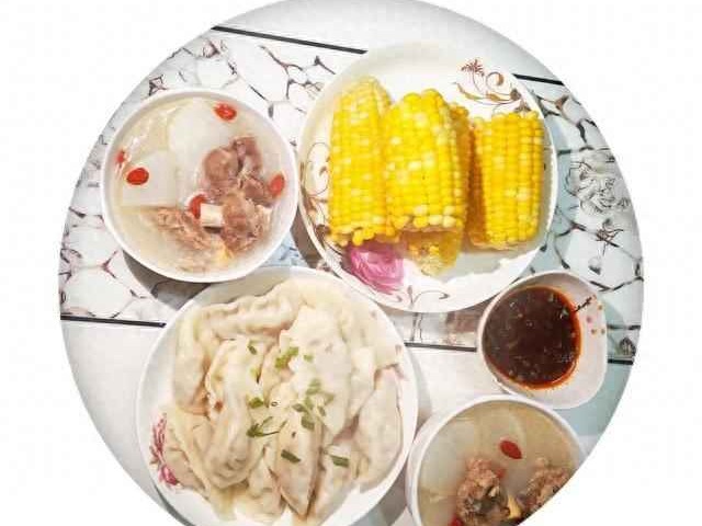 初中生妈妈早餐指南与女生穿衣搭配全攻略