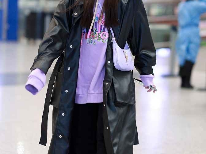 紫色卫衣配外套全攻略，轻松穿出高级感