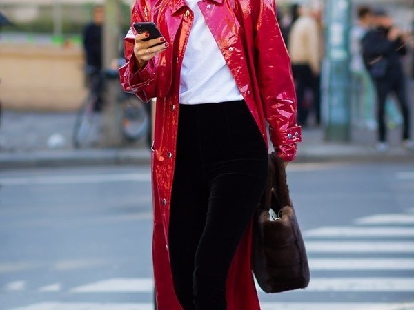 红裙子搭配上衣颜色绝妙心得