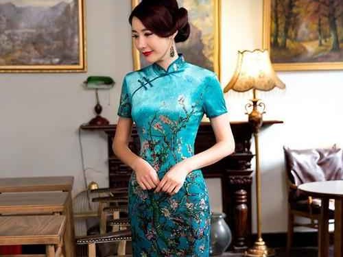 旗袍搭配鞋履全指南 穿出东方韵味