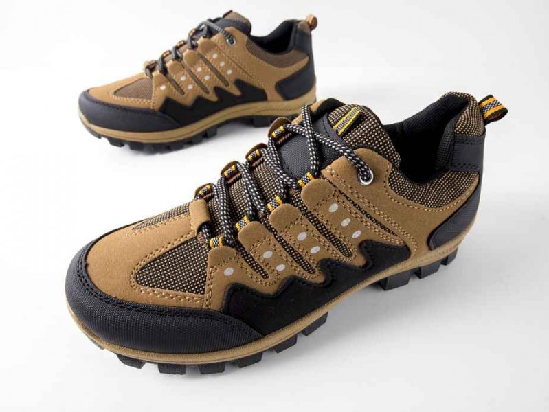 一双印着S的运动鞋让你犯迷糊 这篇指南帮你全搞懂