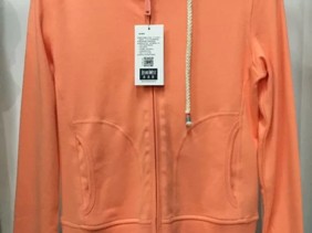 黄皮肤穿搭色彩指南 找到让你发光的颜色