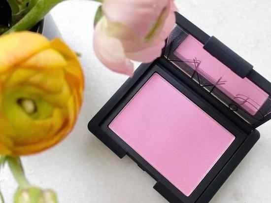 杏粉色揭秘这个颜色到底有多美