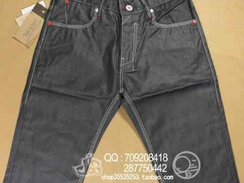 白色长裤穿对鞋 清爽帅气一整年