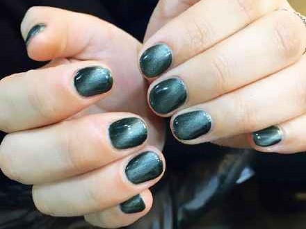 指尖上的流光魔法 猫眼美甲到底是个啥神仙单品